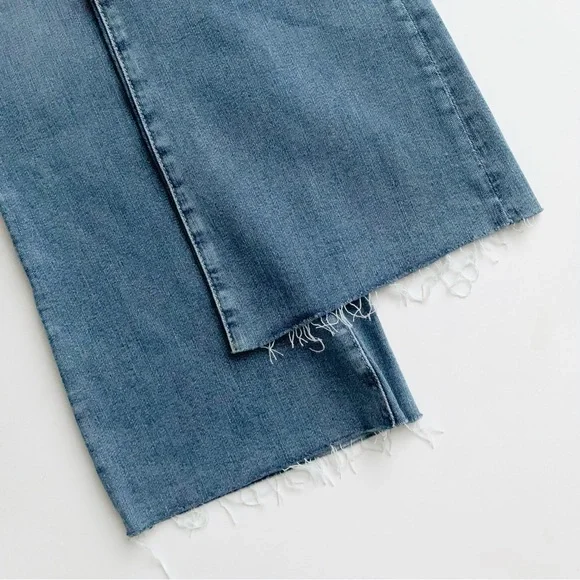 AG Farrah Boot Crop Jeans! Retail $225 - Picture 6 of 7